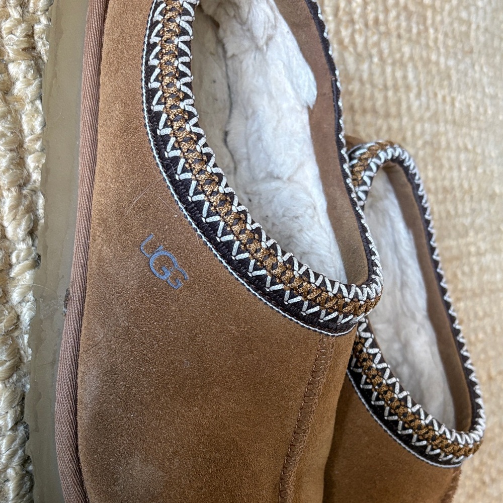 UGG shoes - image 2